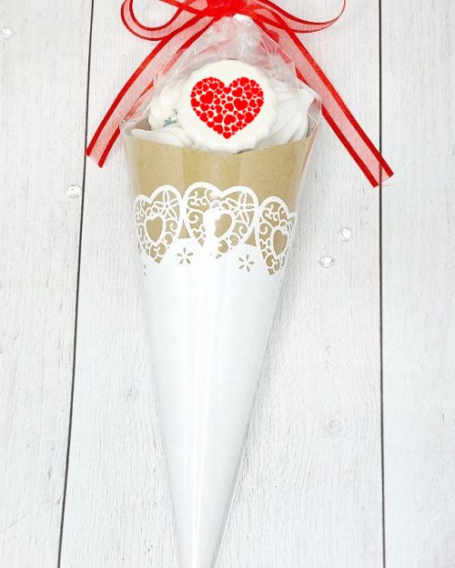 Cône de meringues – dentelle 1 – fête des mères