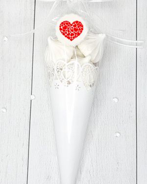 Cône de meringues – dentelle – fête des mères