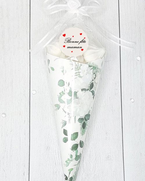 Cône de meringues – fleurs – fête des mères
