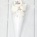 Cône de meringue dentelle - je t'aime - love
