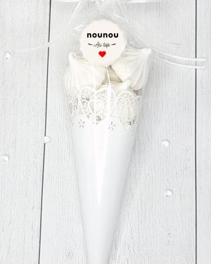 Cône de meringues – dentelle – nounou